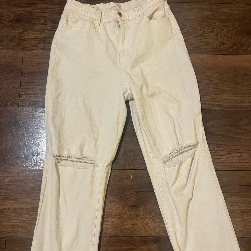 Universal Thread Cream Ankle Jeans